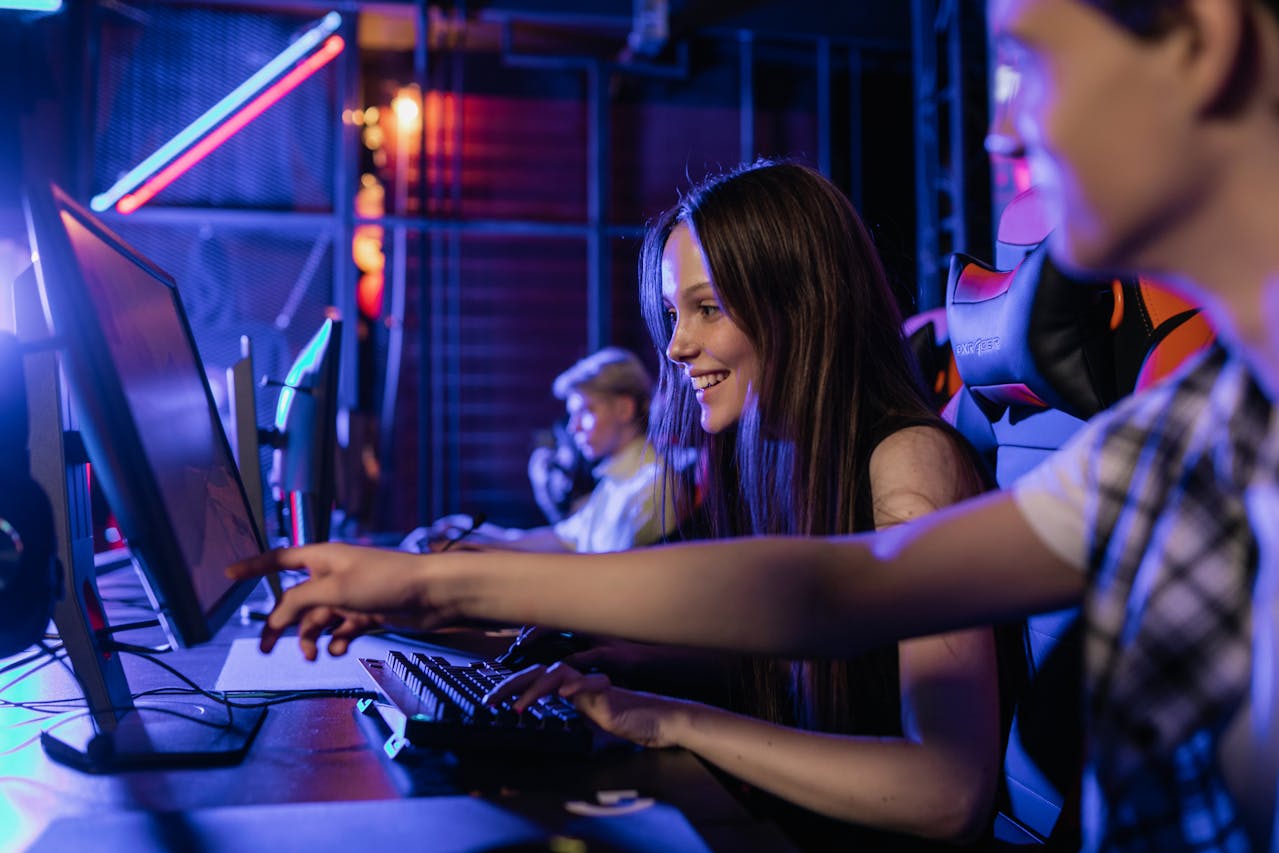 Top Health Benefits of Using a Standing Desk for Long Gaming Sessions