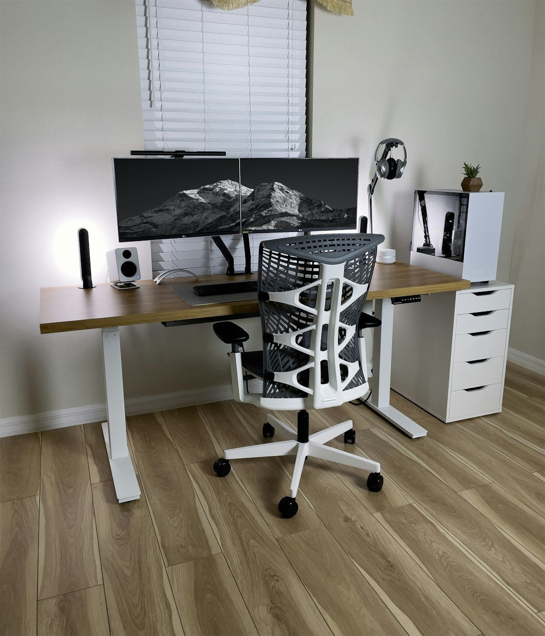 Height Adjustable Desk | Electric Standing Desk - Office Desk