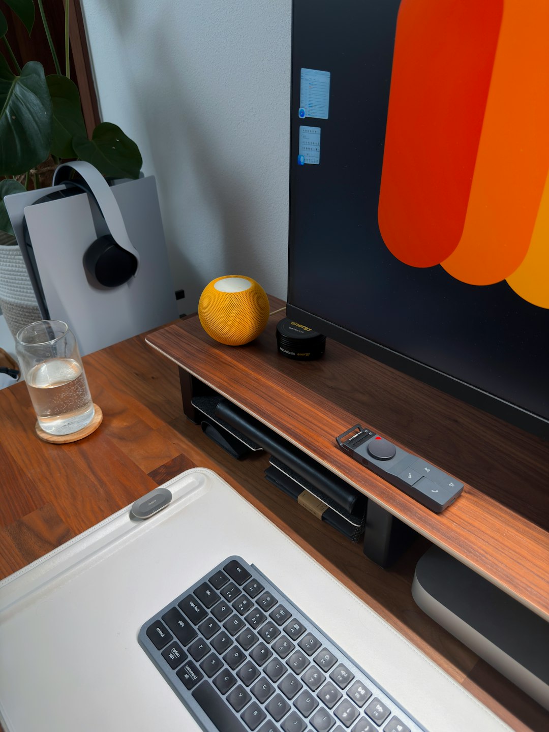Desk Accessories: Tech Gadgets to Enhance Your Workspace